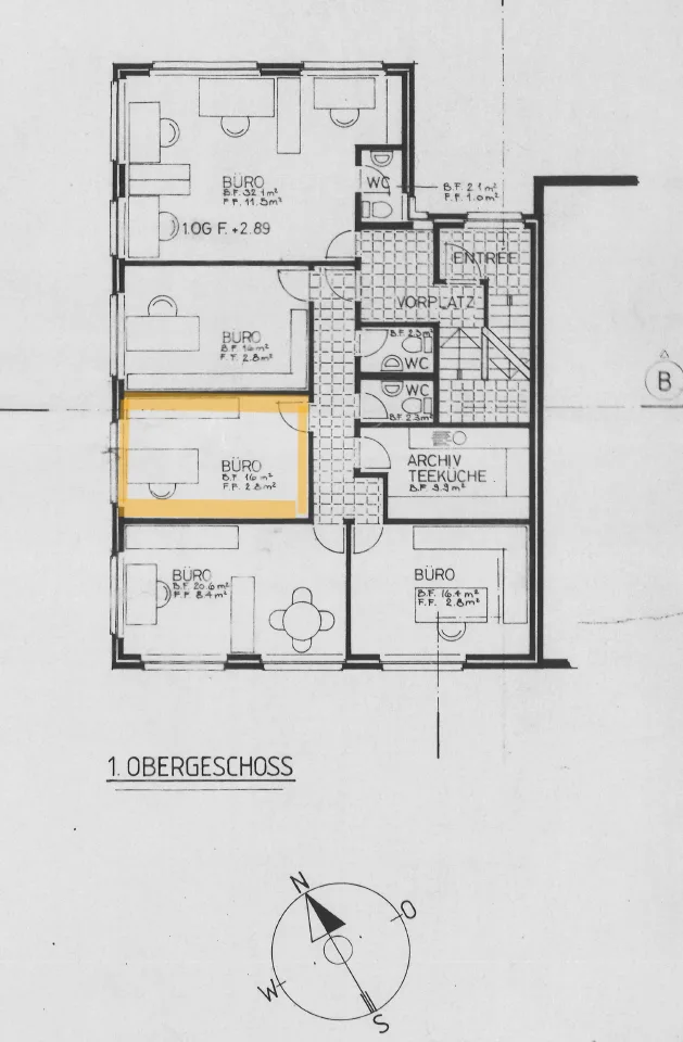 Bright office space (16 m2) with a great view