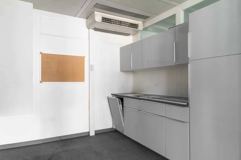 High-end offices of 198 m² at the Geneva Business Center