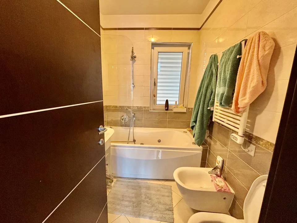 Cozy 3-room apartment with balcony and panoramic view in Lugano