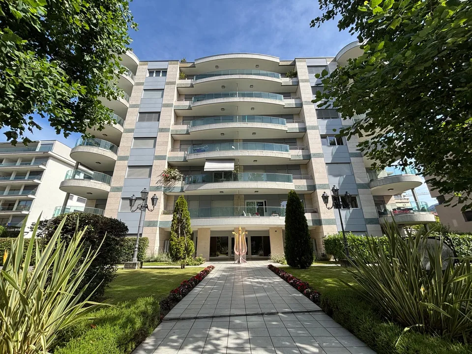 Cozy 3-room apartment with balcony and panoramic view in Lugano