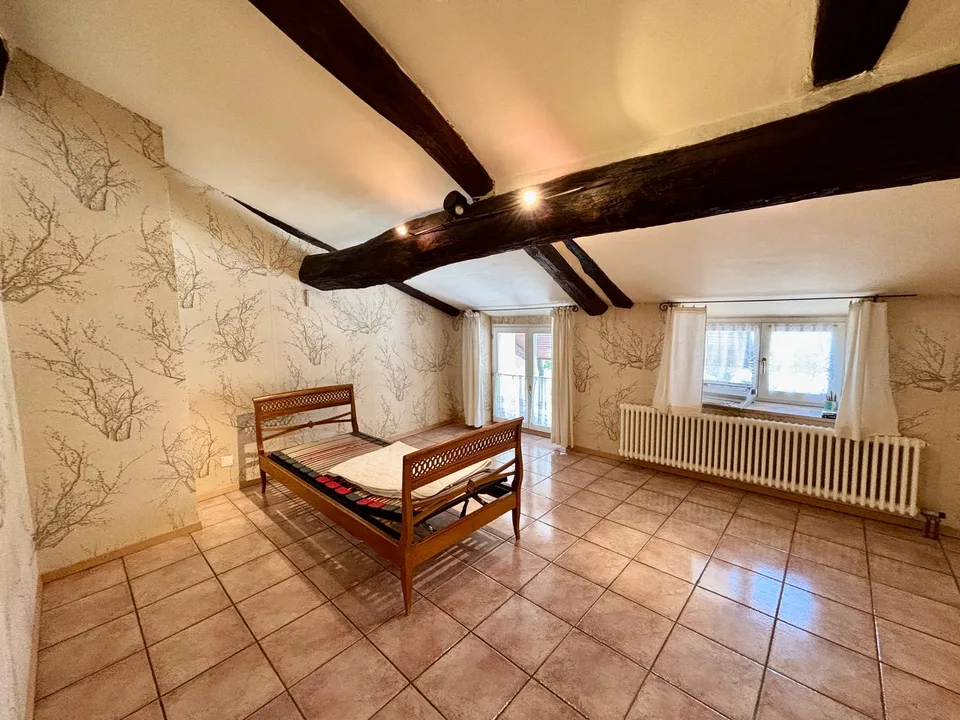 Single-family house with panoramic view in Figino + 2 plots of land