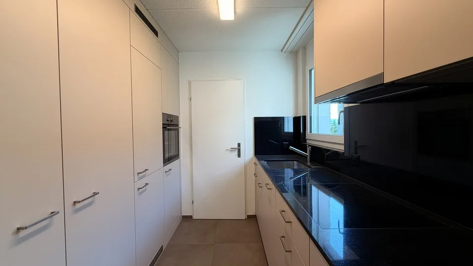 Sanierte 1.5-Zimmerwohnung in Spreitenbach