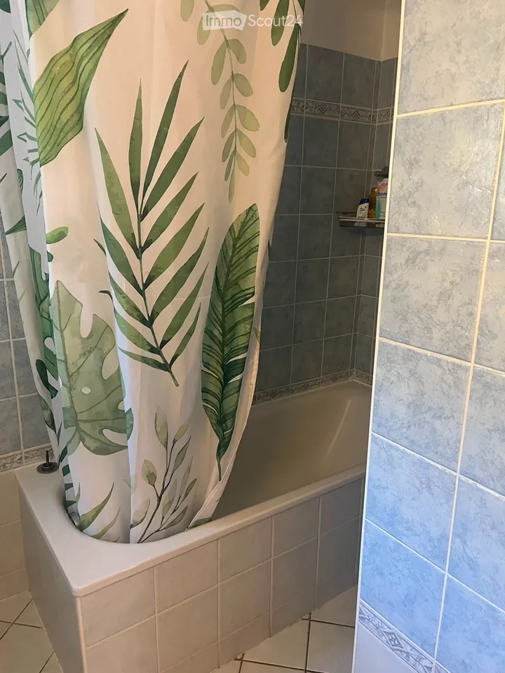 Helles 4-Zimmer-Apartment mit separatem Eingang