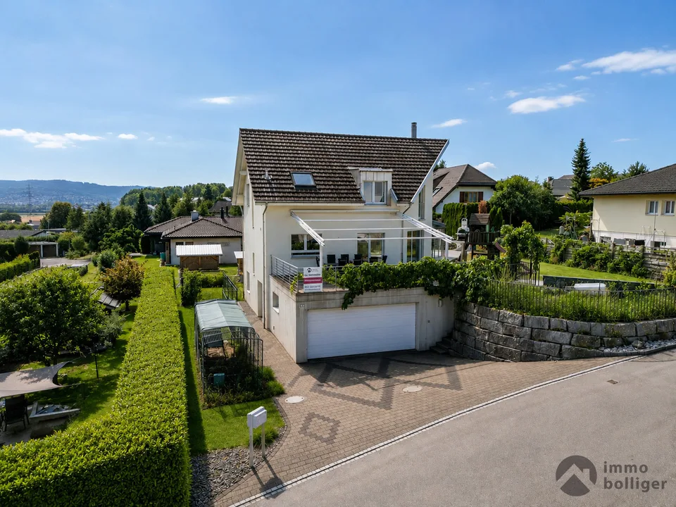 Spitziges Haus an spitzer Lage