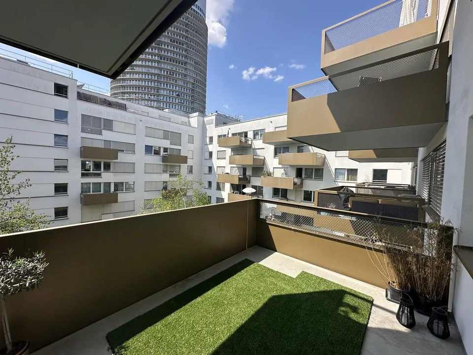 Appartement moderne 3.5 pièces à Dübendorf (Hochbord) Norme Minergie, 2 balcons, 2 caves & place de parking