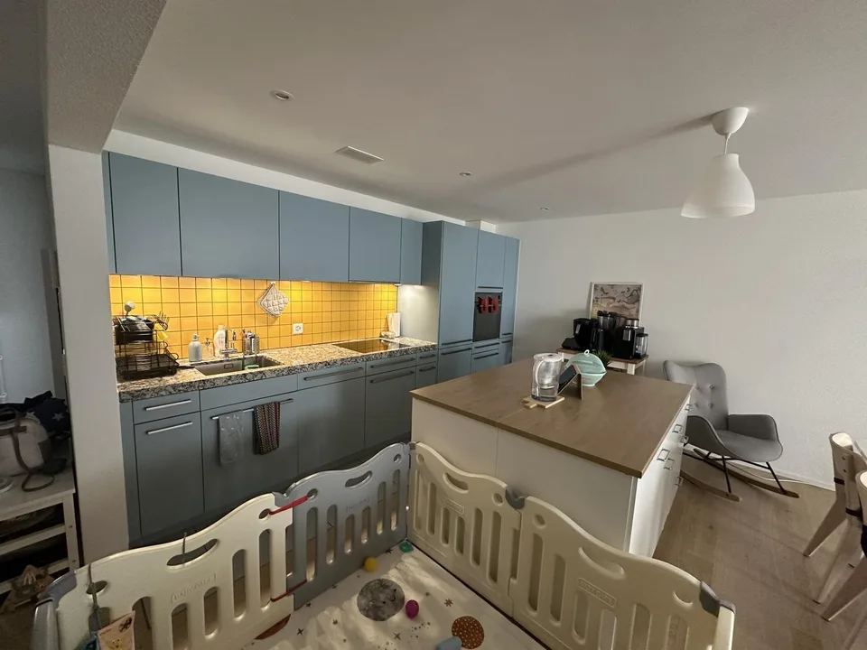 Appartement moderne 3.5 pièces à Dübendorf (Hochbord) Norme Minergie, 2 balcons, 2 caves & place de parking
