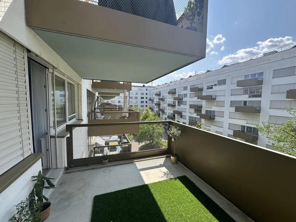 Appartement moderne 3.5 pièces à Dübendorf (Hochbord) Norme Minergie, 2 balcons, 2 caves & place de parking