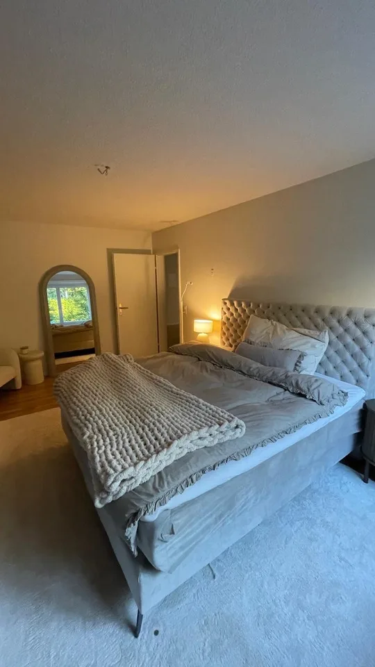 Appartement lumineux 4.5 pièces avec 127 m² & jardin d'hiver à Horgen