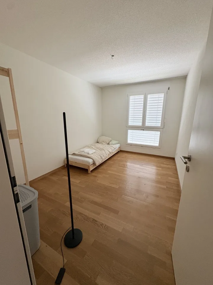 Room for rent in shared apartment (furnished)