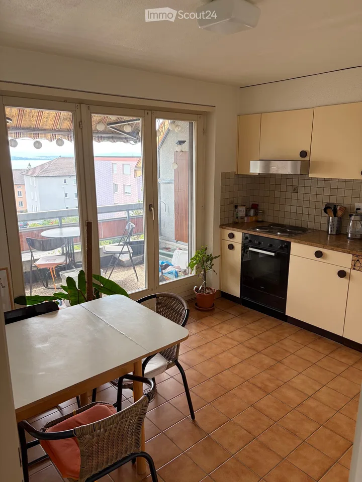 3.5-room apartment, 75m, Neuchâtel, available from October 1st