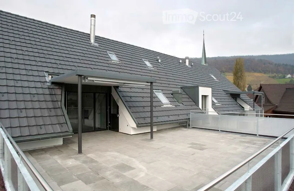 Grosszügige Dachwohnung in Wettingen