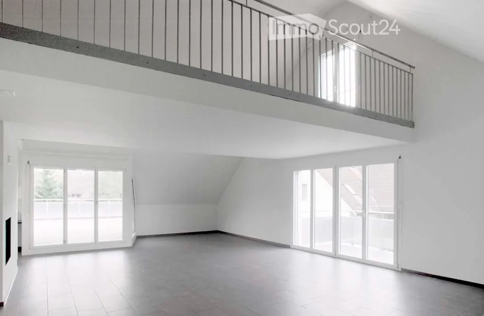 Grosszügige Dachwohnung in Wettingen