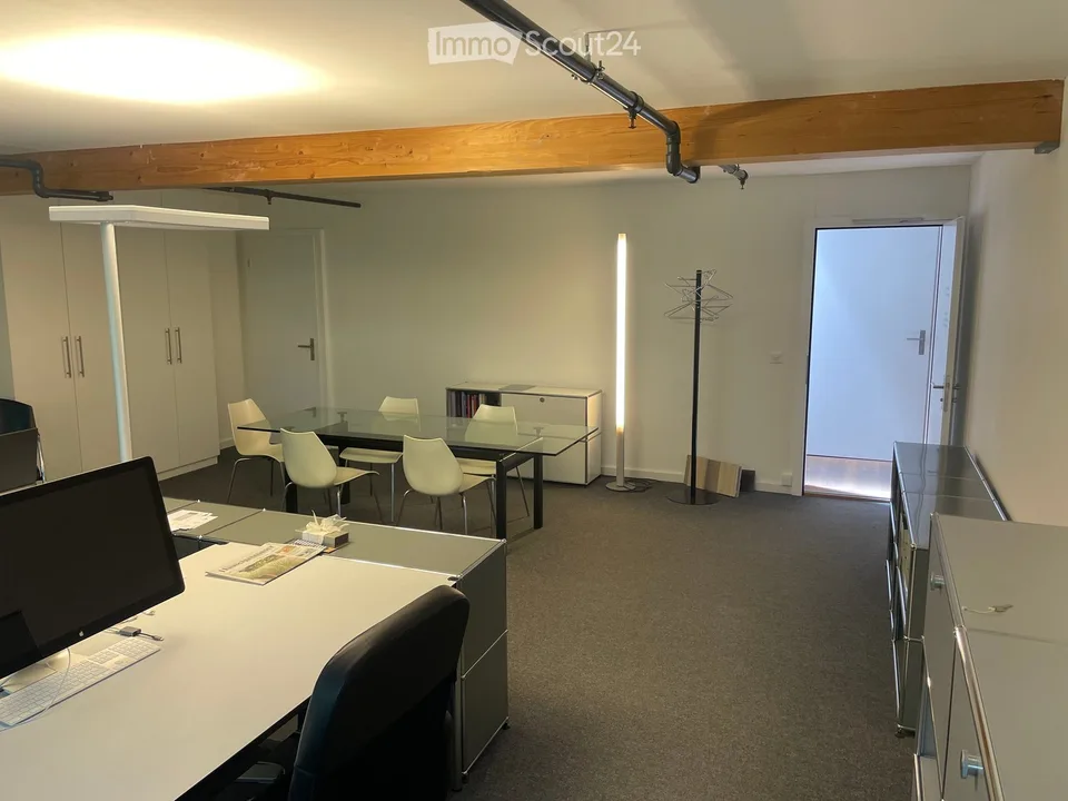 Espace commercial / atelier sur Sagistrasse à Zug