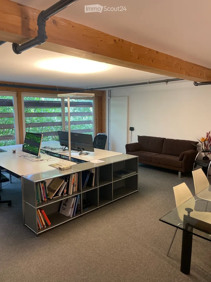 Espace commercial / atelier sur Sagistrasse à Zug