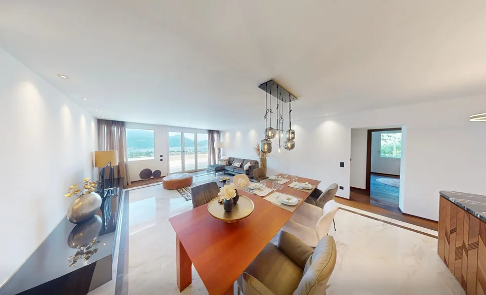 Habitation luxueuse avec une vue gigantesque sur le Lago Maggiore