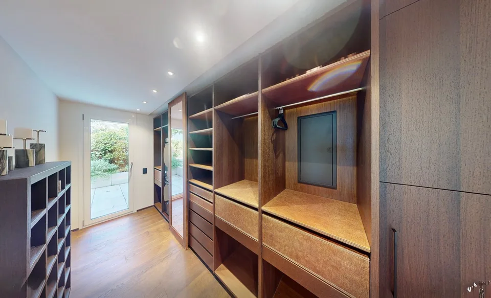 Habitation luxueuse avec une vue gigantesque sur le Lago Maggiore