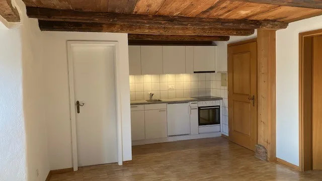 Charming 2-room apartment in historic building Olten city center