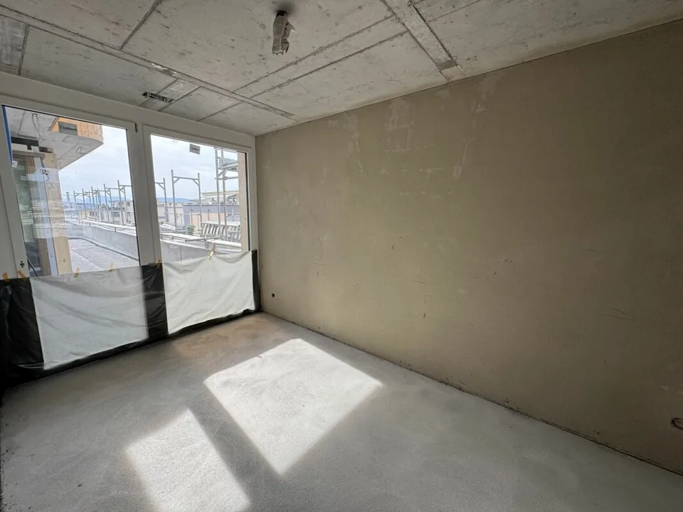 Bald bezugsbereit -exklusive 3.5-Zimmer Attika-Wohnung mit 158m2 Terrasse