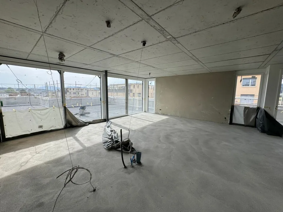 Bald bezugsbereit -exklusive 3.5-Zimmer Attika-Wohnung mit 158m2 Terrasse