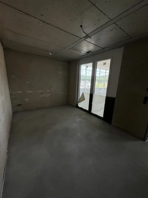 Appartamento unico di 3,5 locali con terrazza di 70m2 e serra
