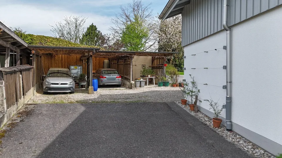 240 m² voller Möglichkeiten - grosszügiges Familienhaus mit Garten