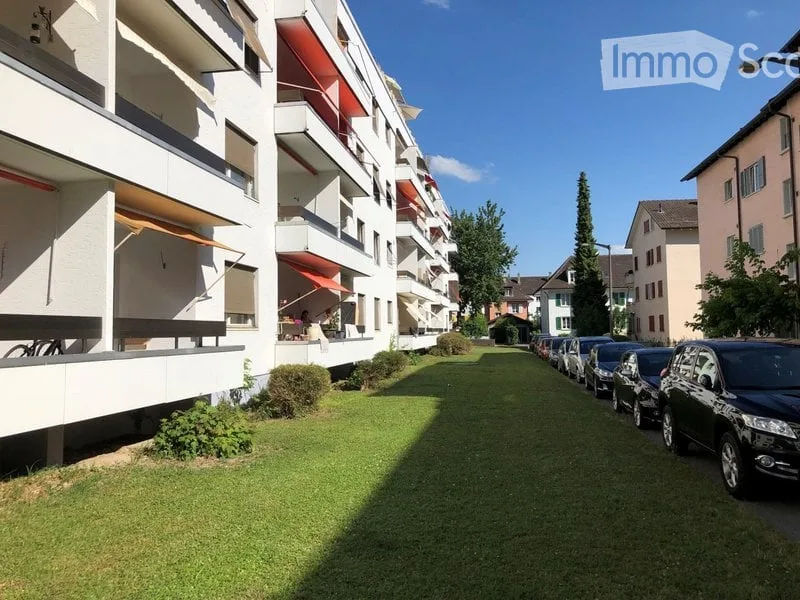 2.5-Zimmer-Wohnung mit Balkon in Biel – sofort verfügbar!