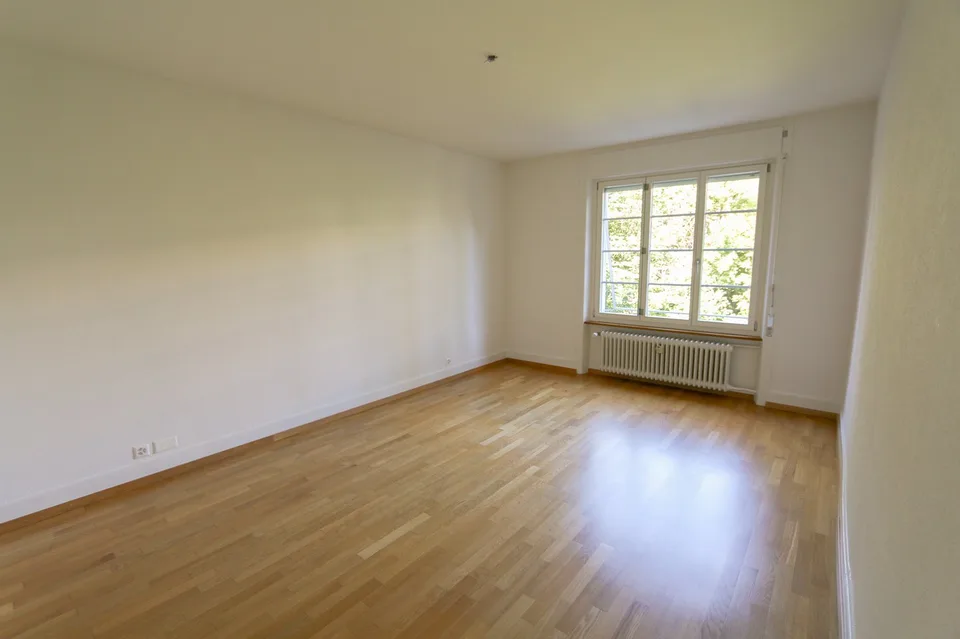Bright 3-room apartment with balcony on Monbijoustrasse in Bern