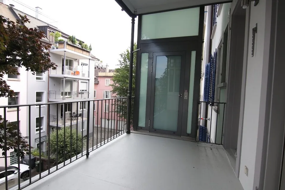 Location temporaire d'un appartement Art Nouveau à Seefeld jusqu'au 15.8.2027