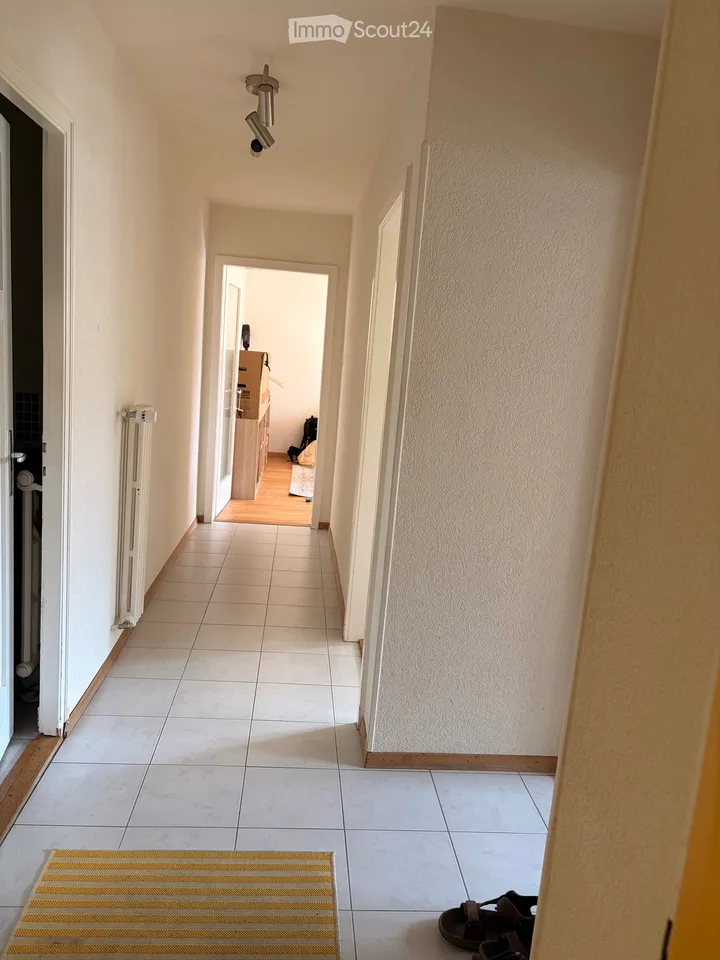 2.5-room apartment in Renens – CHF 1,490/month – FREE furniture available