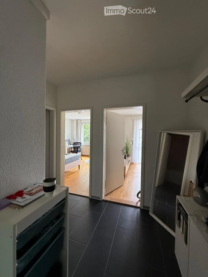 Camera in appartamento condiviso di 3,5 locali a Berna in affitto