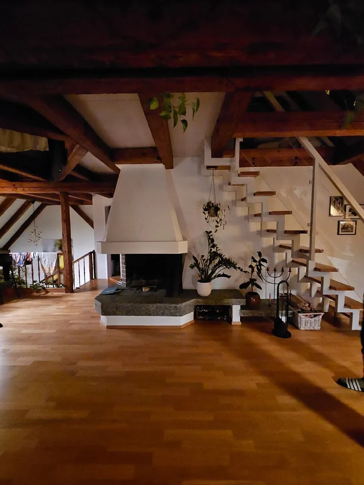 Zimmer in einer Maisonette-Wohnung - 3-Personen-WG, Zürich Kreis 5
