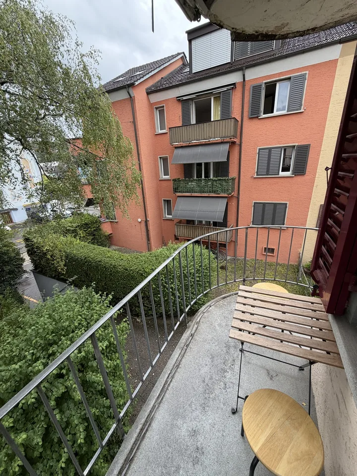 ab sofort: helle 3 Zimmer Wohnung in Nähe von Bahnhof Oerlikon
