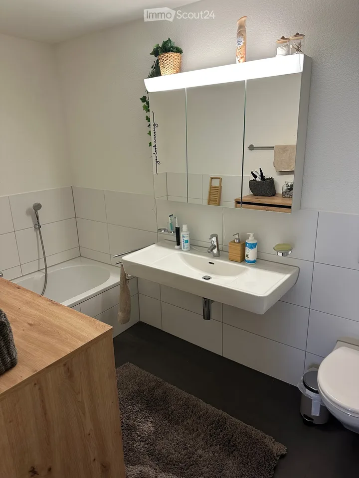 Appartement lumineux 4.5 pièces avec balcon à Aarburg