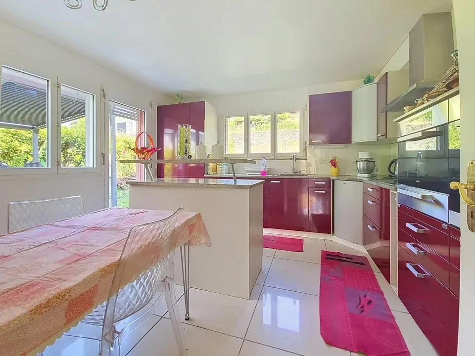 Einzigartige Villa im Herzen von Sierre, in der Nähe des Lake Géronde!