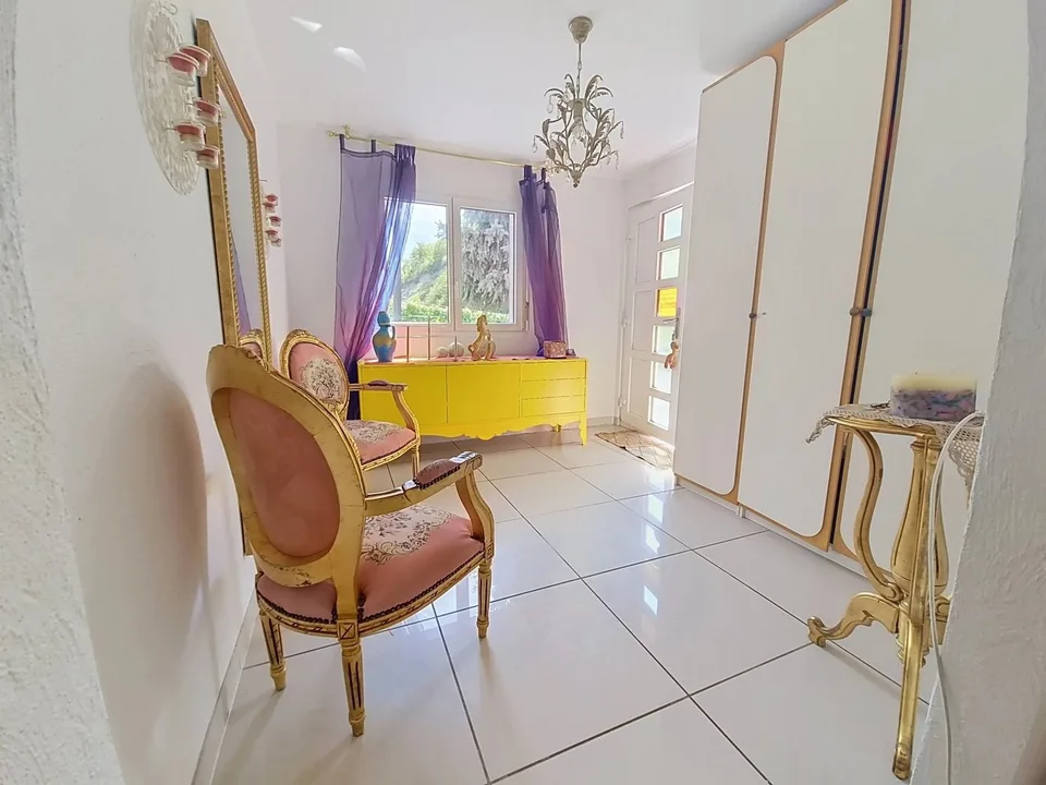 Einzigartige Villa im Herzen von Sierre, in der Nähe des Lake Géronde!