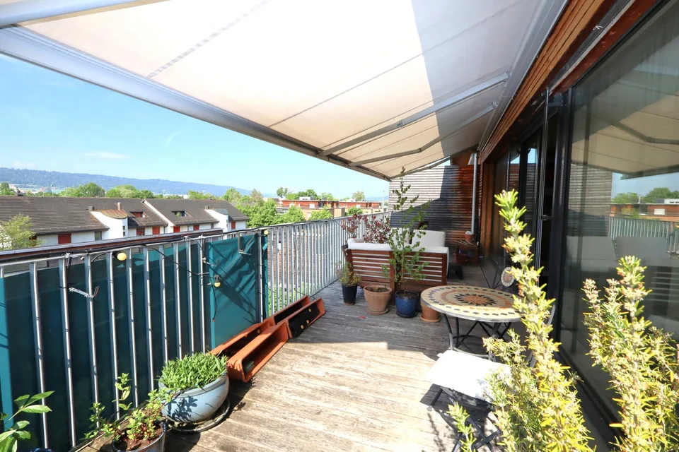 Modern 4.5-room attic maisonette in ecological flagship settlement with large terrace