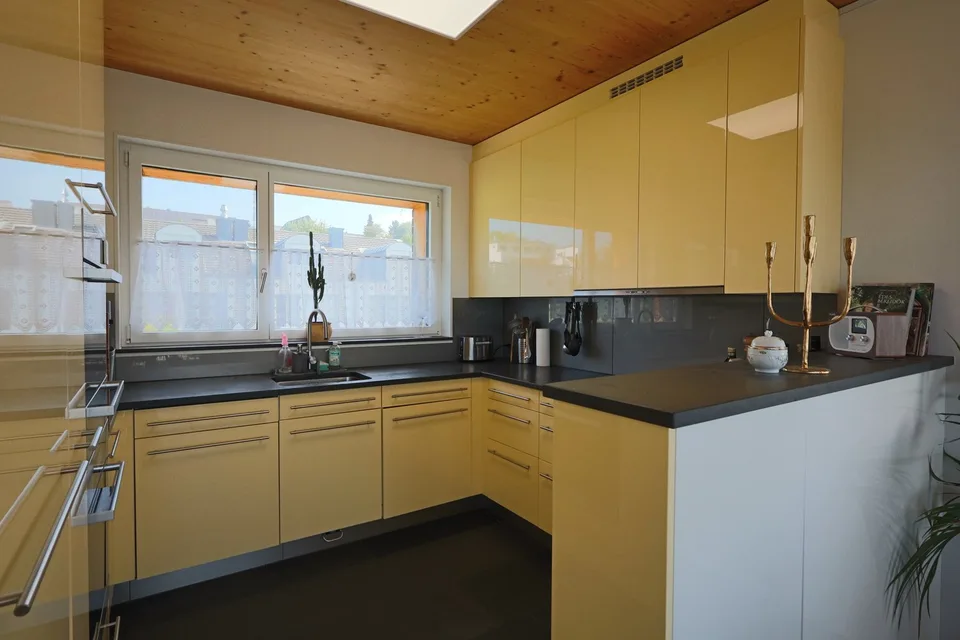 Modern 4.5-room attic maisonette in ecological flagship settlement with large terrace