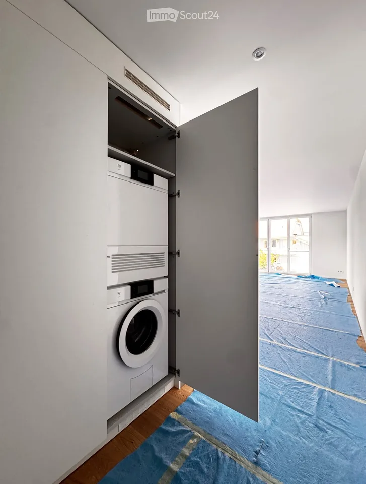 Premier location : appartement de 4,5 pièces neuf avec balcon à Heimberg