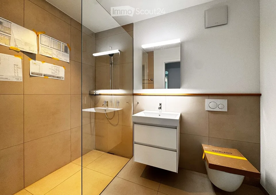 Premier location : appartement de 4,5 pièces neuf avec balcon à Heimberg