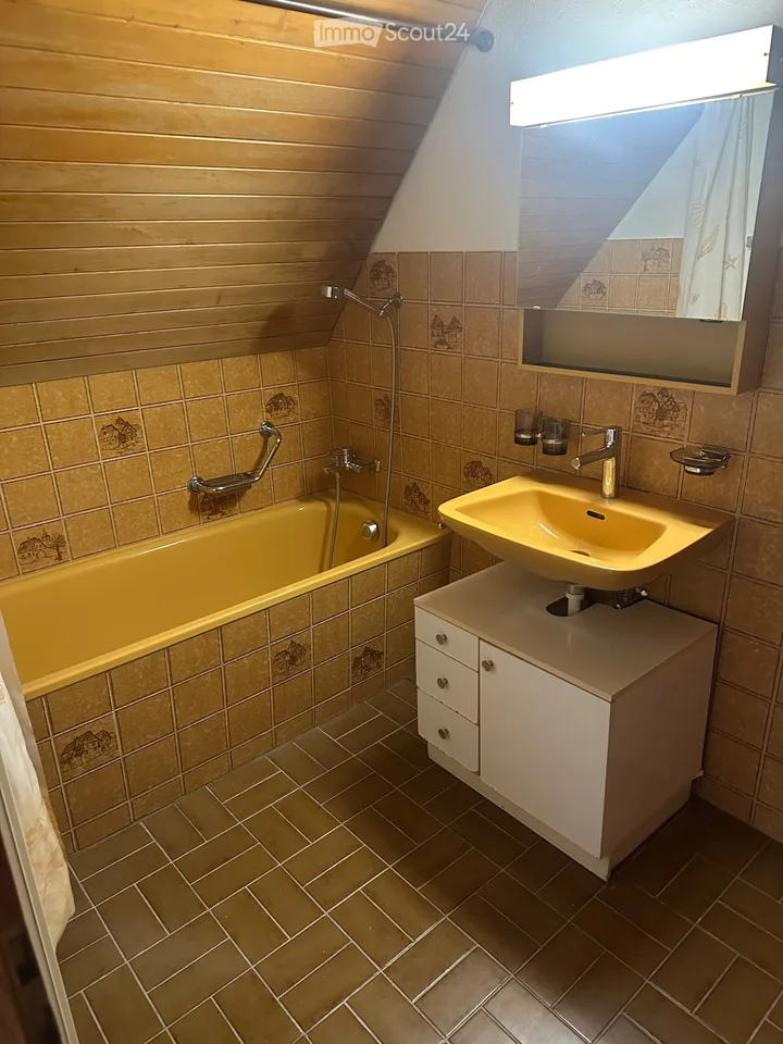 Appartement de 1,5 pièces en vieux bâtiment à Koppigen BE