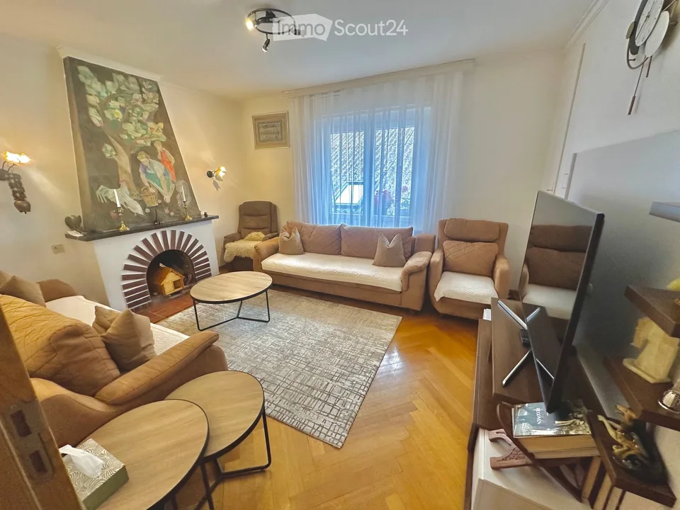 Zu vermieten superbe Wohnung mit 200 m²