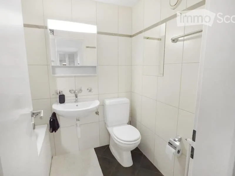 Charming 2.5-room apartment in Zurich.