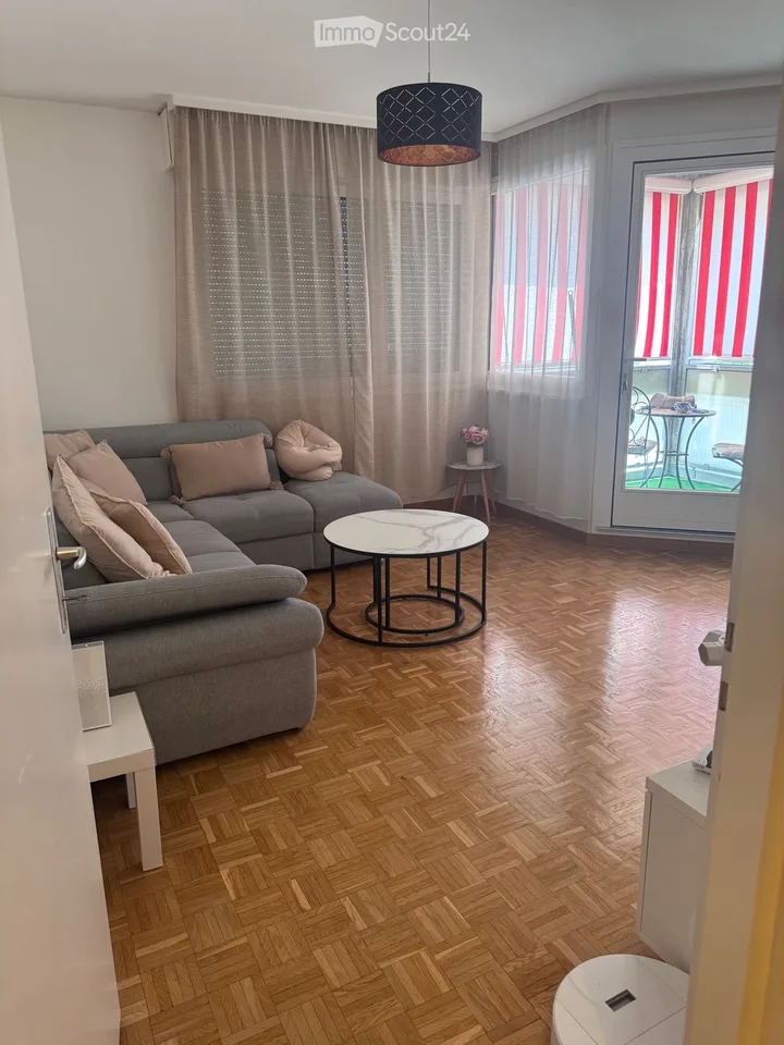 Four-room apartment with bungalow