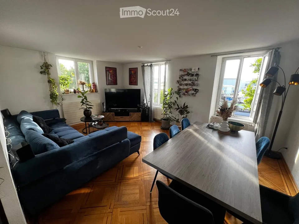 Zimmer in Wohngemeinschaft-Terrasse und Parkplatz Avenches 895 CHF