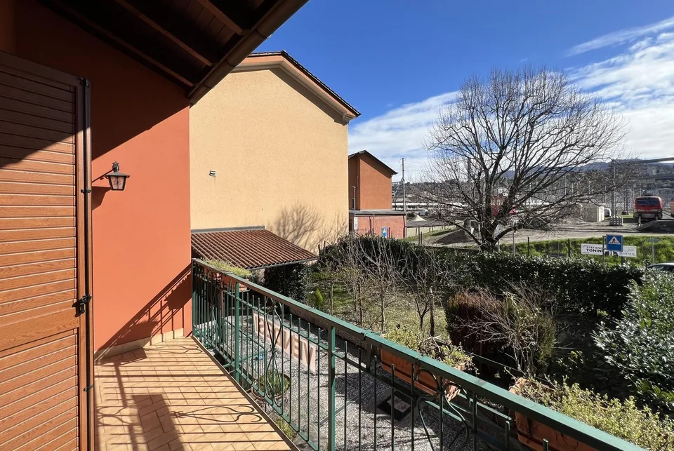 Schönes Einfamilienhaus mit 4.5 Zimmern und Garten in Chiasso