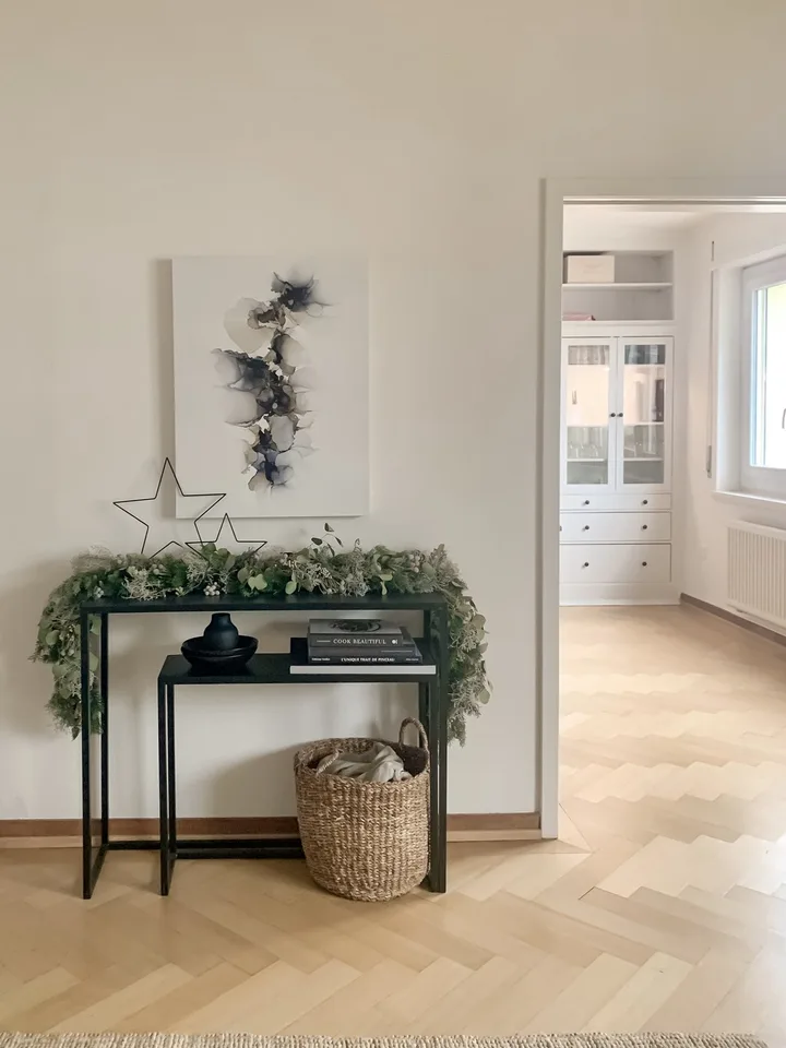 Wohnung bis 31.7.29 unmöbliert (3 Zimmer + Balkon)