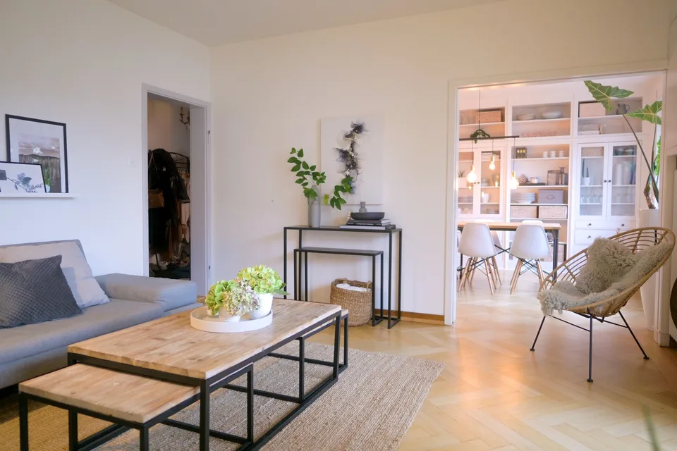 Wohnung bis 31.7.29 unmöbliert (3 Zimmer + Balkon)