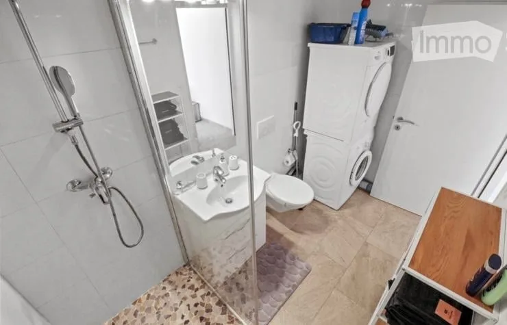 Appartement attique de 2.5 pièces avec vue, à Fribourg