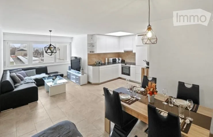 Appartement attique de 2.5 pièces avec vue, à Fribourg
