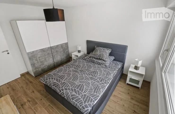 Appartement attique de 2.5 pièces avec vue, à Fribourg
